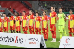 Göztepe, Taraftarı Önünde Farklı Bir Galibiyet Aldı