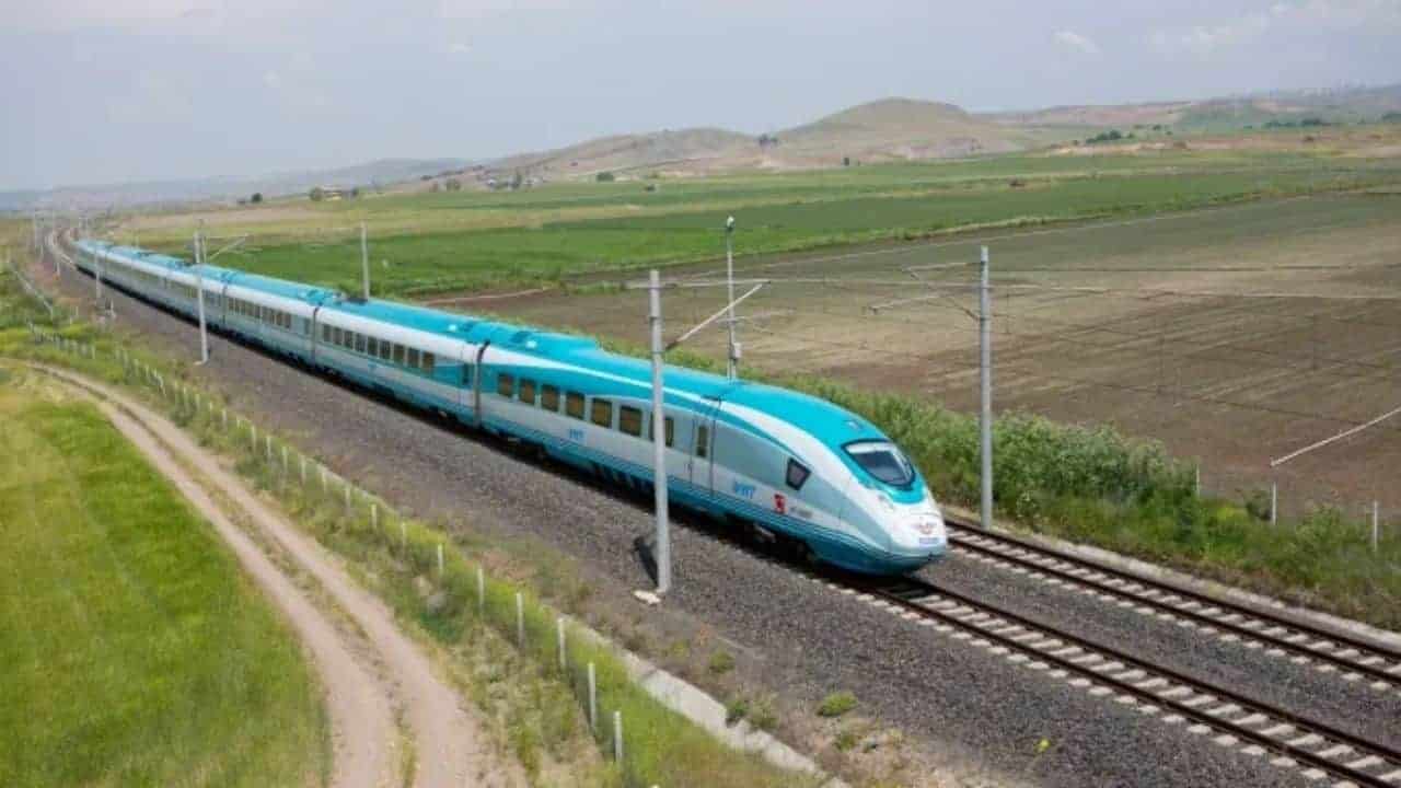 ankara-izmir-hizli-tren-projesi-ulasimin-donusumu.jpg