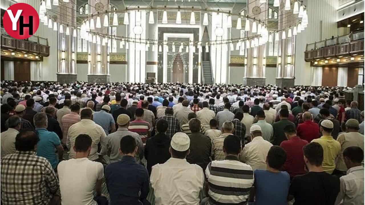 cuma-namazi-2.jpg