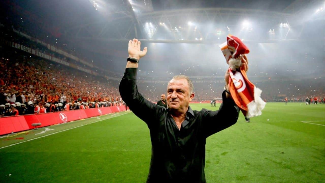 fatih-terim-fiorentina-ile-efsanevi-donusunu-mujdeliyor-1.jpg