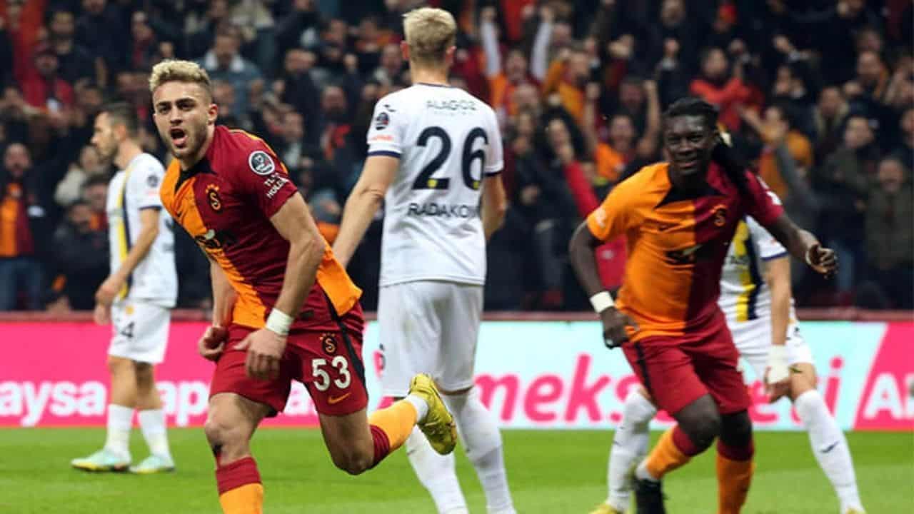 galatasarayin-var-karariyla-kazandigi-zafer-ankaragucuyu-2-1-maglup-etti-2.jpg