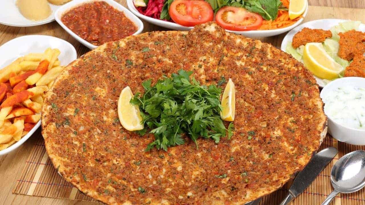 lahmacun-2.jpg