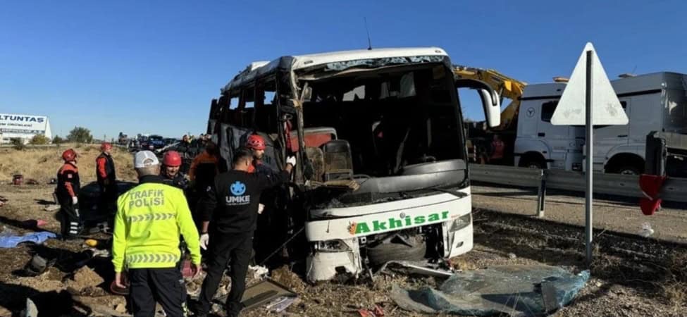 Aksaray'daki Tur Otobüsü Kazasında Ölü Sayısı 7'ye Yükseldi