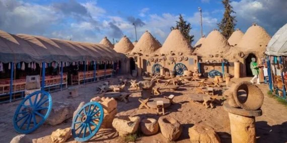 Harran Kümbet Evleri Manken Olga Potemkina'nın Hayranlık Dolu Ziyareti