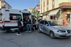 Kayseri'de Öğrenci Taşıyan Otomobil Minibüsle Çarpıştı 7 Yaralı Öğrenci