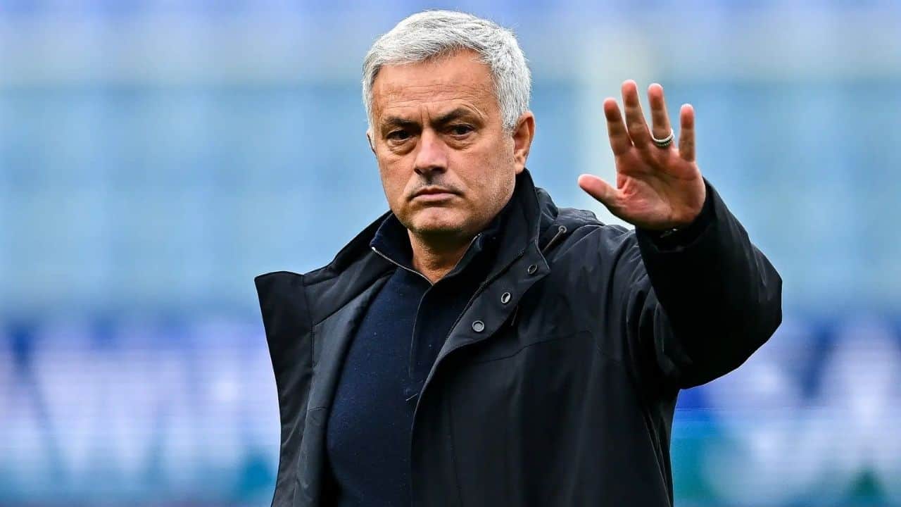 _Jose Mourinho'nun Geleceği Hakkında Çarpıcı İddialar Newcastle United'a İlgi Gösterdi